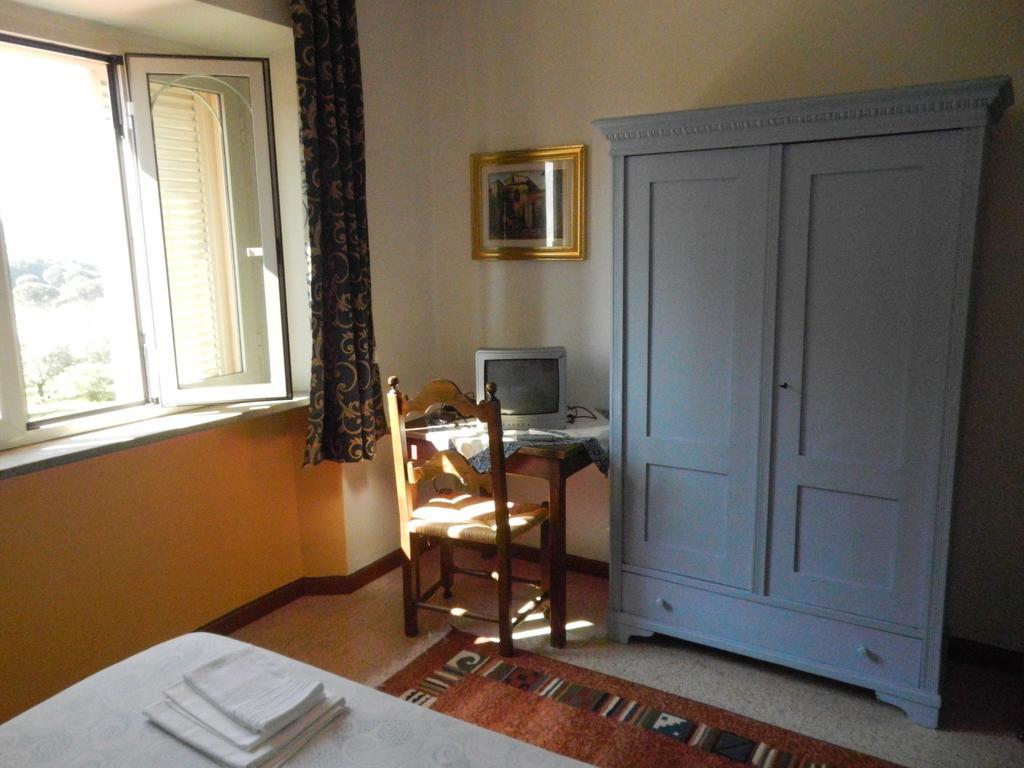 Residence Il Colle Collestrada Oda fotoğraf
