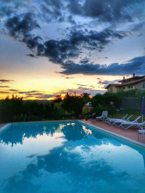 Residence Il Colle Collestrada Dış mekan fotoğraf