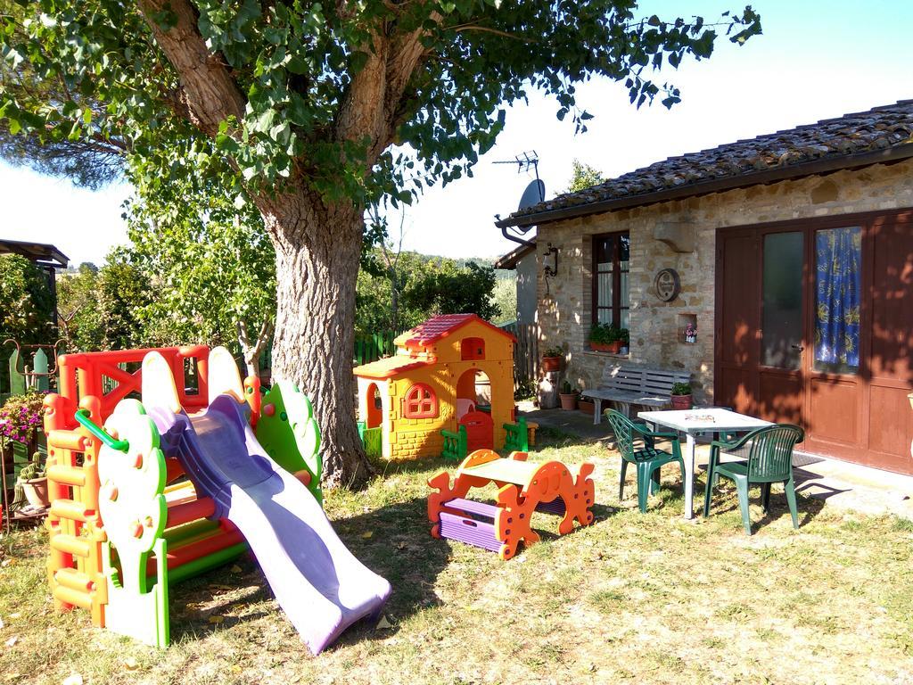 Residence Il Colle Collestrada Dış mekan fotoğraf