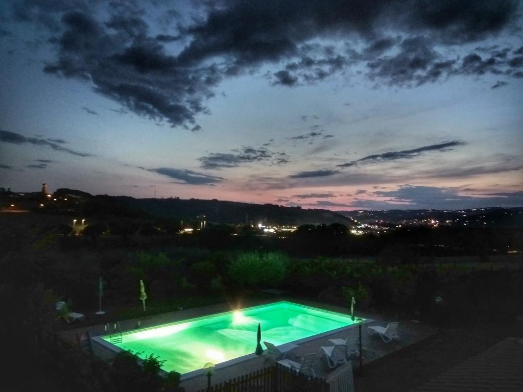 Residence Il Colle Collestrada Dış mekan fotoğraf