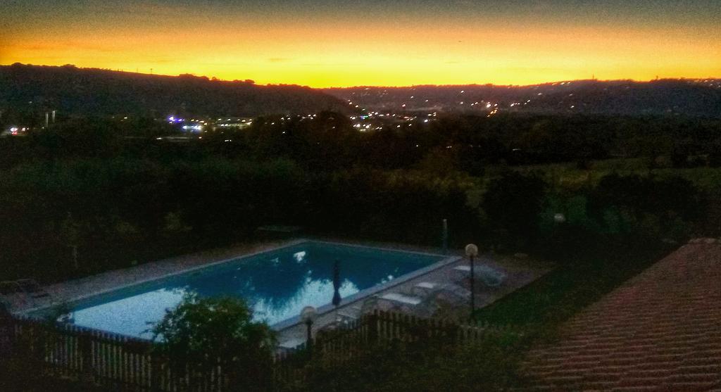 Residence Il Colle Collestrada Dış mekan fotoğraf